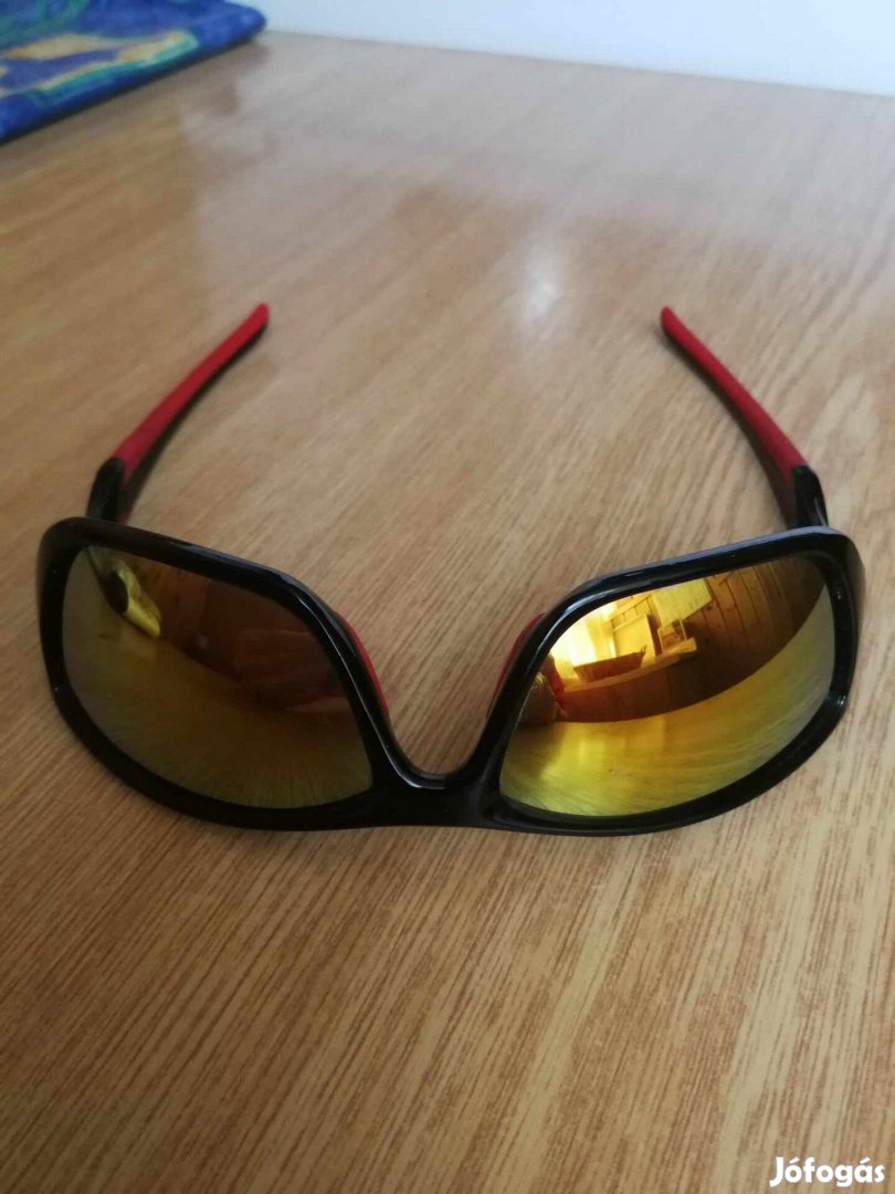Gumirozott szárú napszemüveg eladó