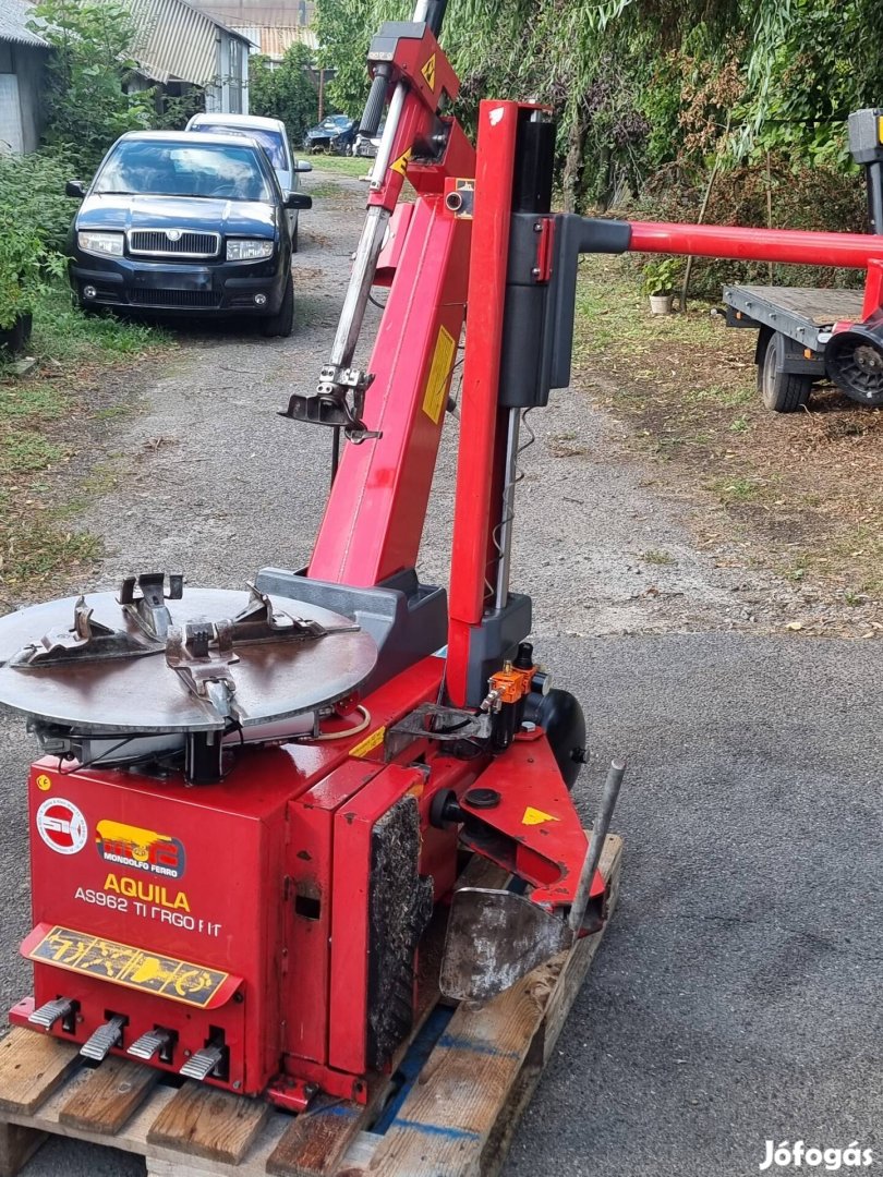 Gumiszerelő kerékszerelő 