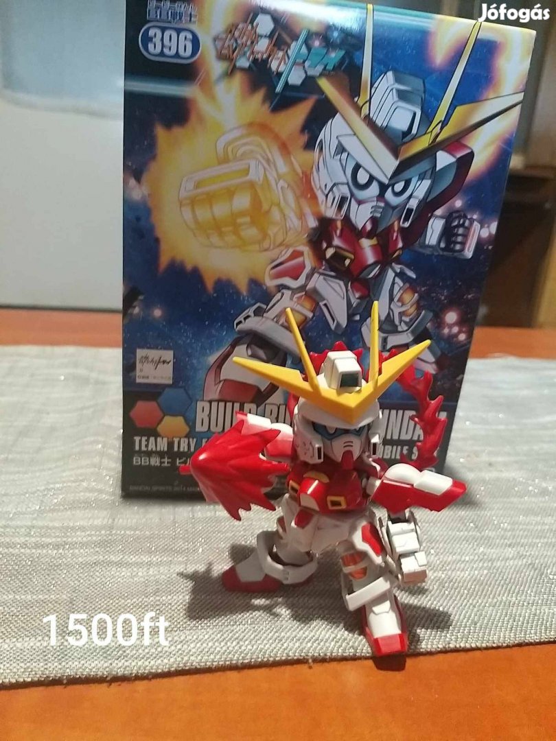 Gundam figura eladó