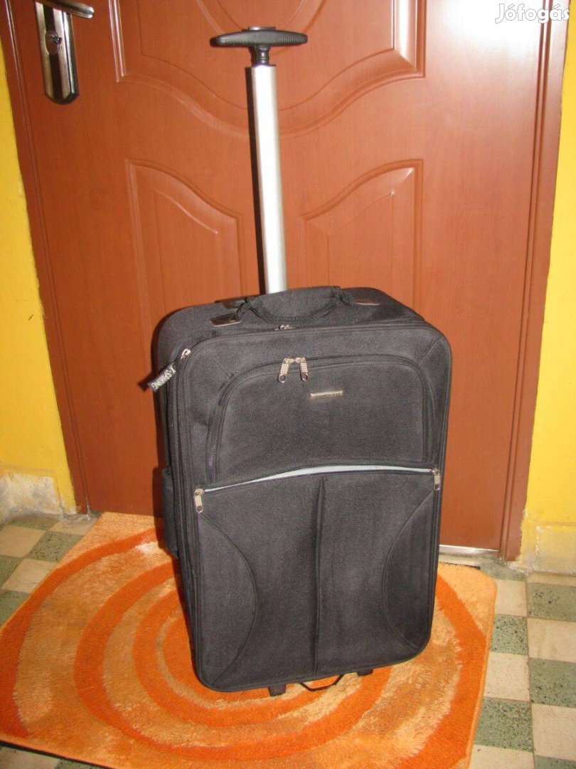 Guruló bőrönd, 60x37x20.24, Travelburg, 1 erős kar, fekete 2 görgő