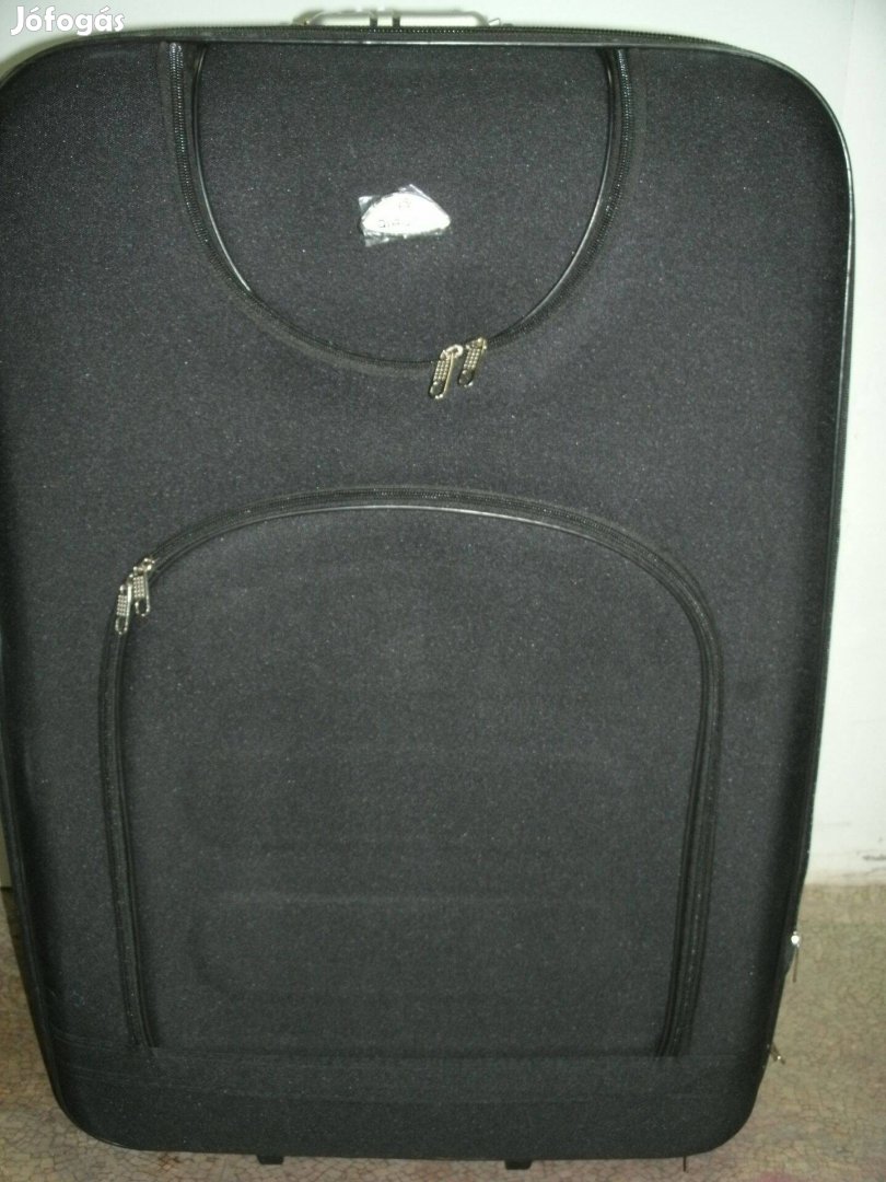 Gurulós Bőrönd Új, több szín Méretek: 58 x 38 x 19 + 5 cm méret