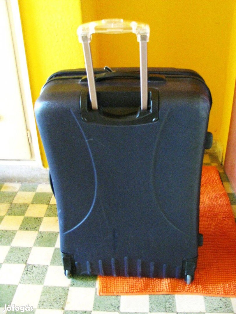 Gurulós bőrönd 74x50x30-35 Abs dizájnos keményfal hibátlan elegáns