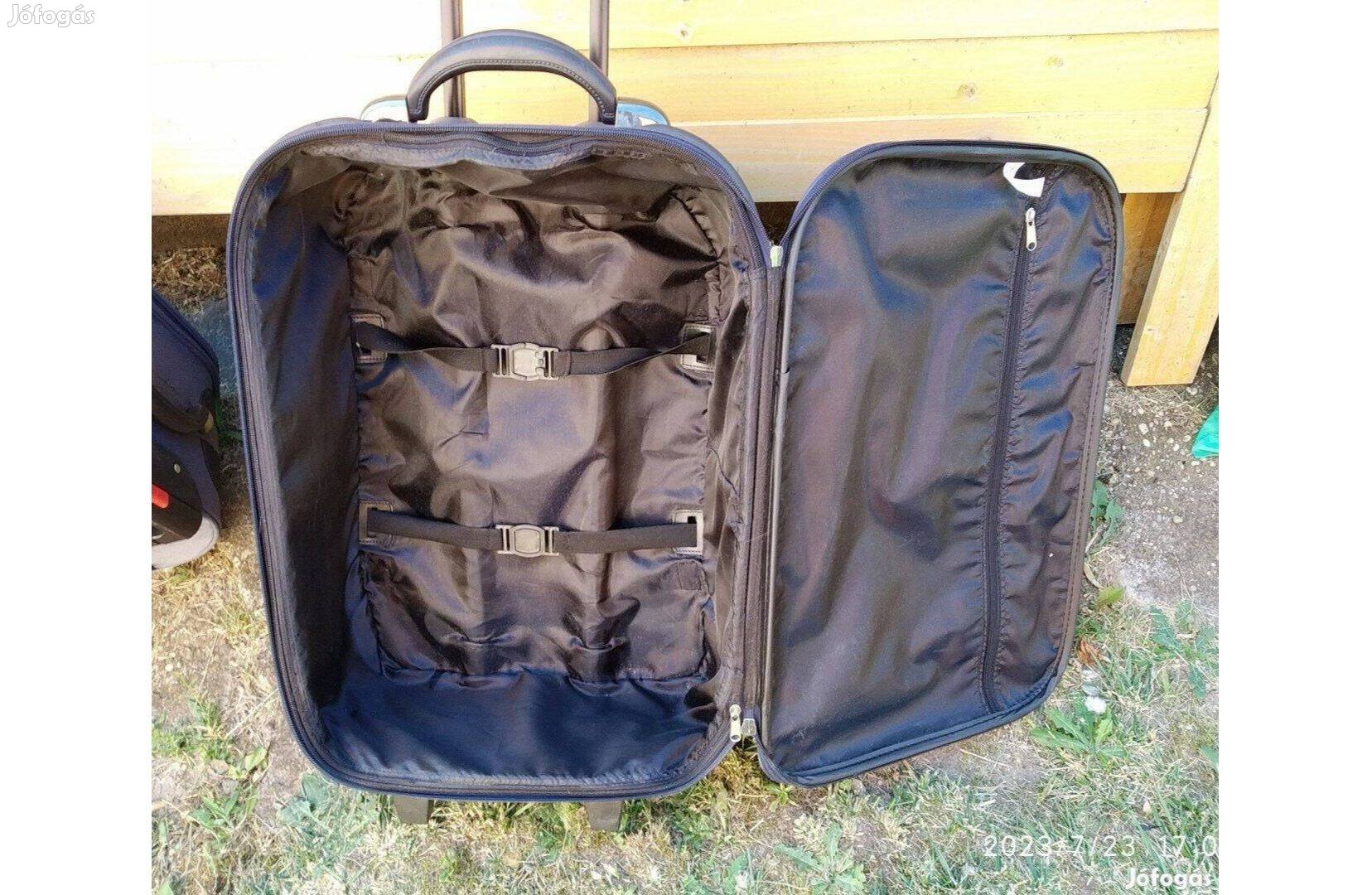 Gurulós bőrönd XL 57X40X20 cm újszerű Erős Vászon Cipzáras