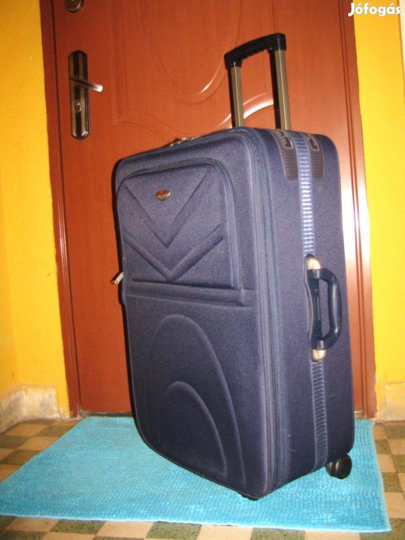 Gurulós bőrönd XL Viandi 75x47x25-30 masszív fémpántos gyönyörű