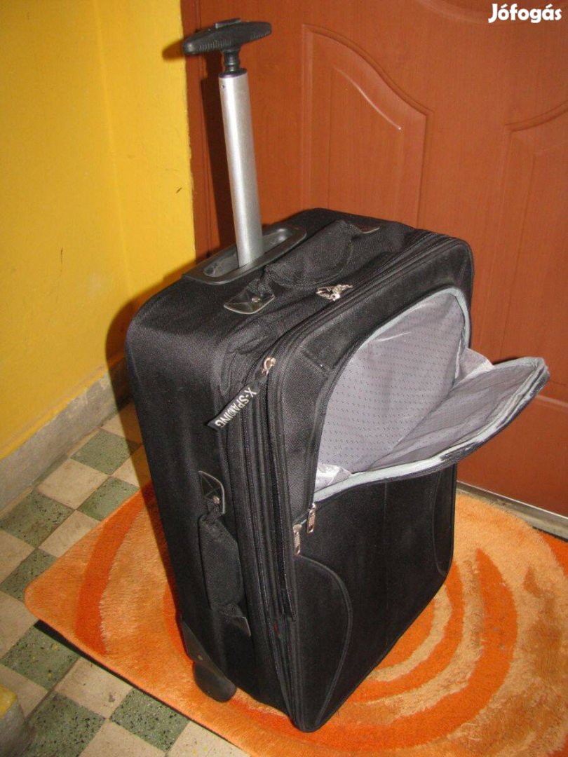 Gurulós bőrönd, 60x37x20-24, Travelburg, 3kg, 2 görgő, kiváló