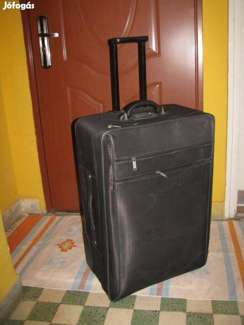 Gurulós bőrönd, Stratic, 72x47x26, keményitett masszív, 2gör
