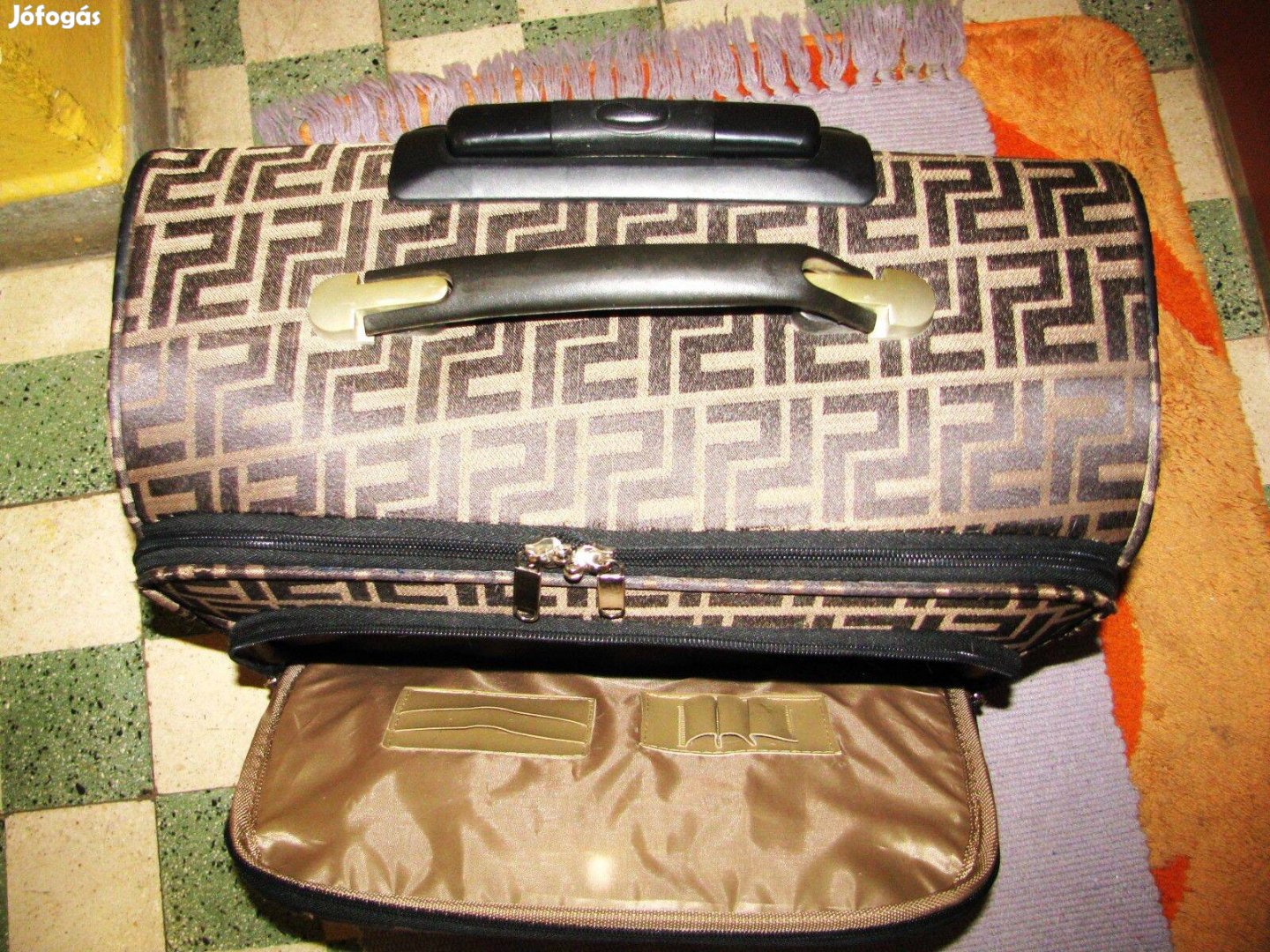 Gurulós bőrönd üzleti táska 55x37görög hibátlan Weshare