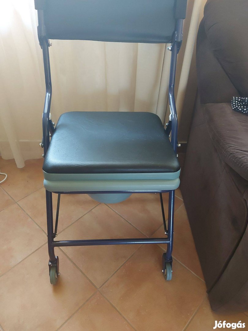 Gurulós szoba WC