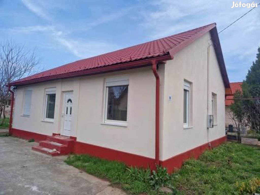 Gyál, Csontos József utca, 110 m2-es, családi ház, 3+2 félszobás