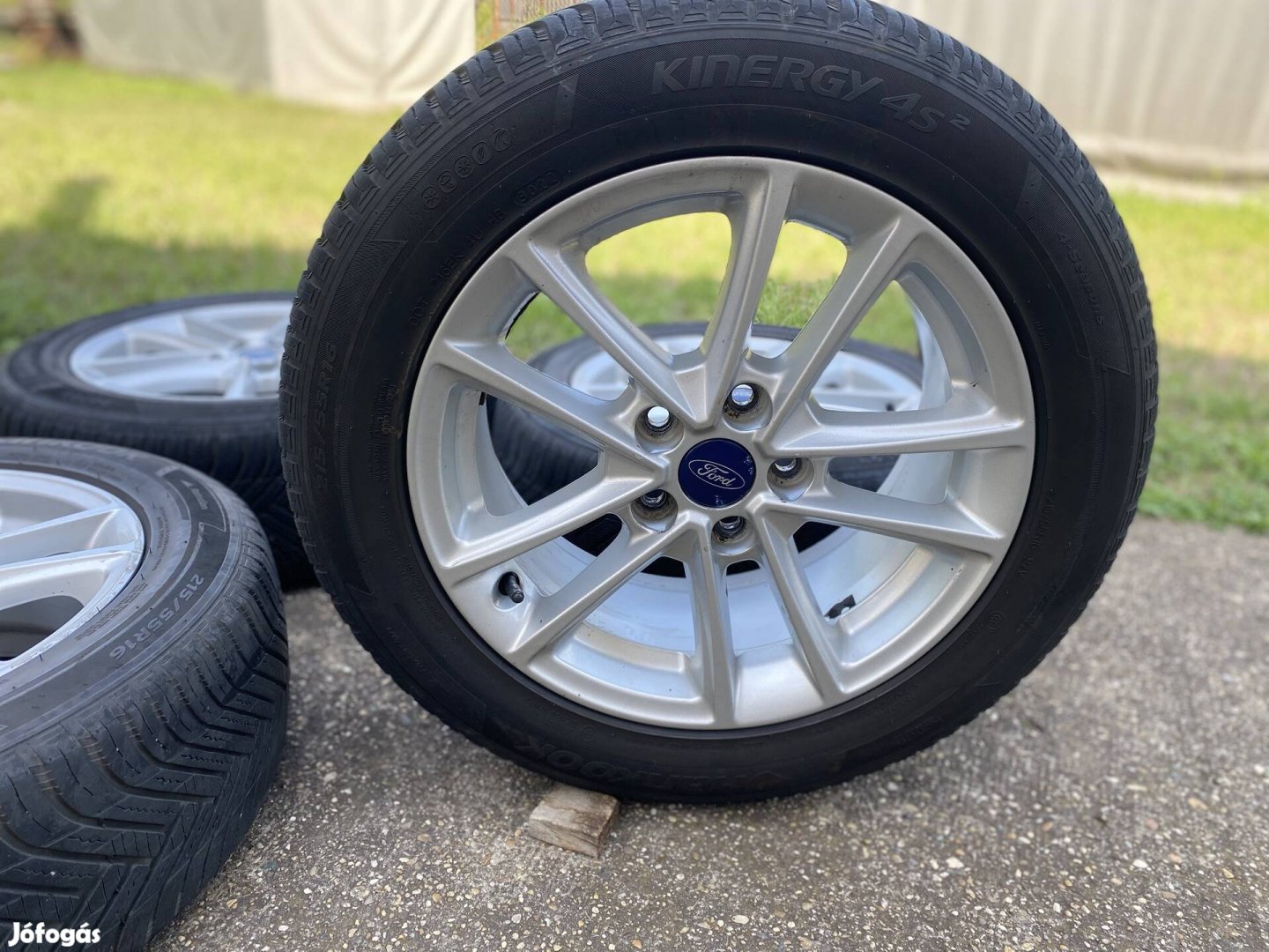 Gyári 16"-os alufelni szett Ford Focusra 215/55R16 4évszakos