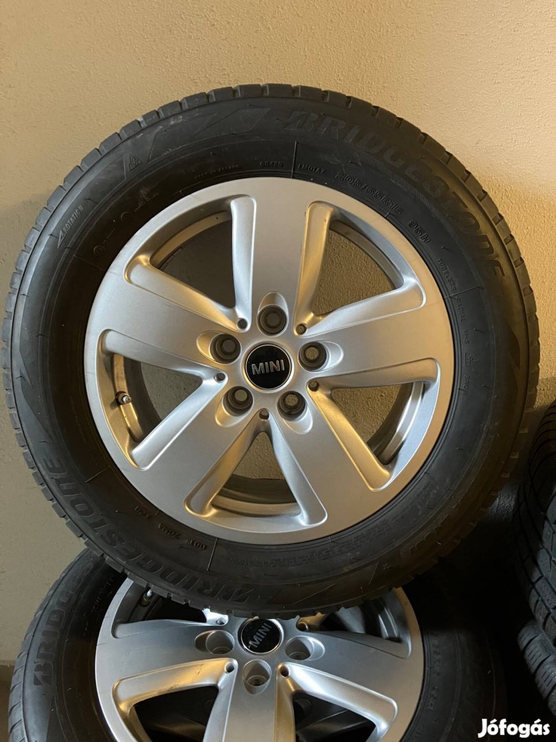 Gyári 16-os Mini Country man F60 alufelni garnitúra téli gumival