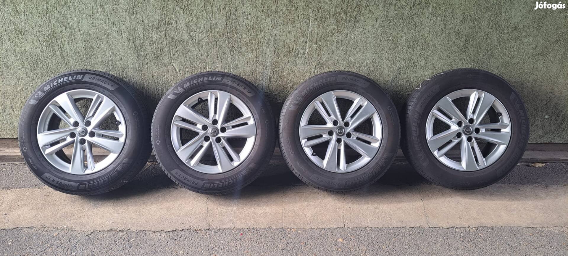 Gyári 17" Opel alufelni szett (Grandland) Michelin gumikkal eladó