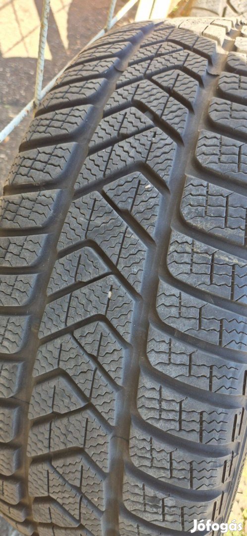 Gyári 18" Bmw M-es alufelni szett téligumival