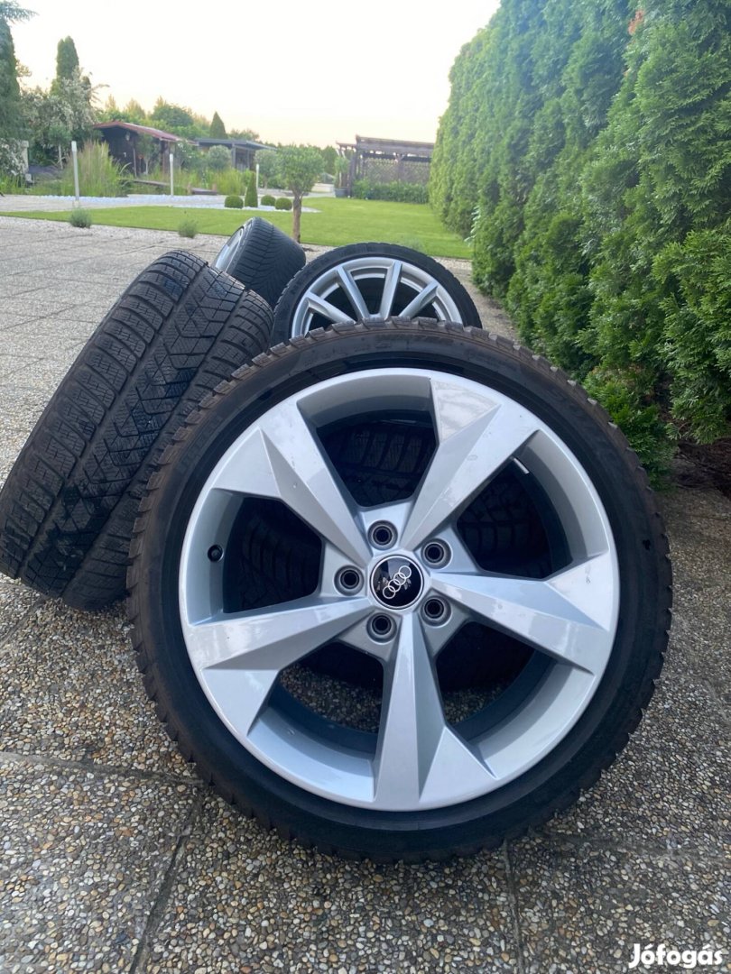 Gyári 18" téliszett - 225/40/18 pirelli sottozero 3.