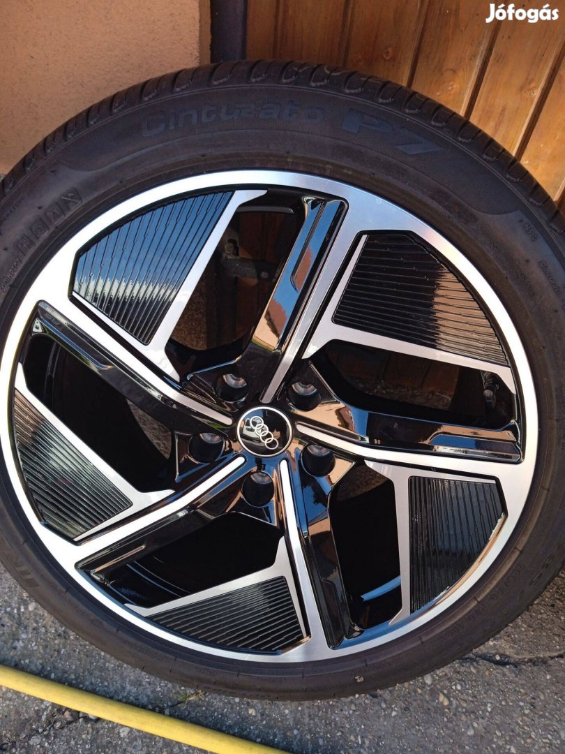 Gyári 20 collos AUDI E-Tron GT / RS E-Tron GT alufelnik nyárigumikkal