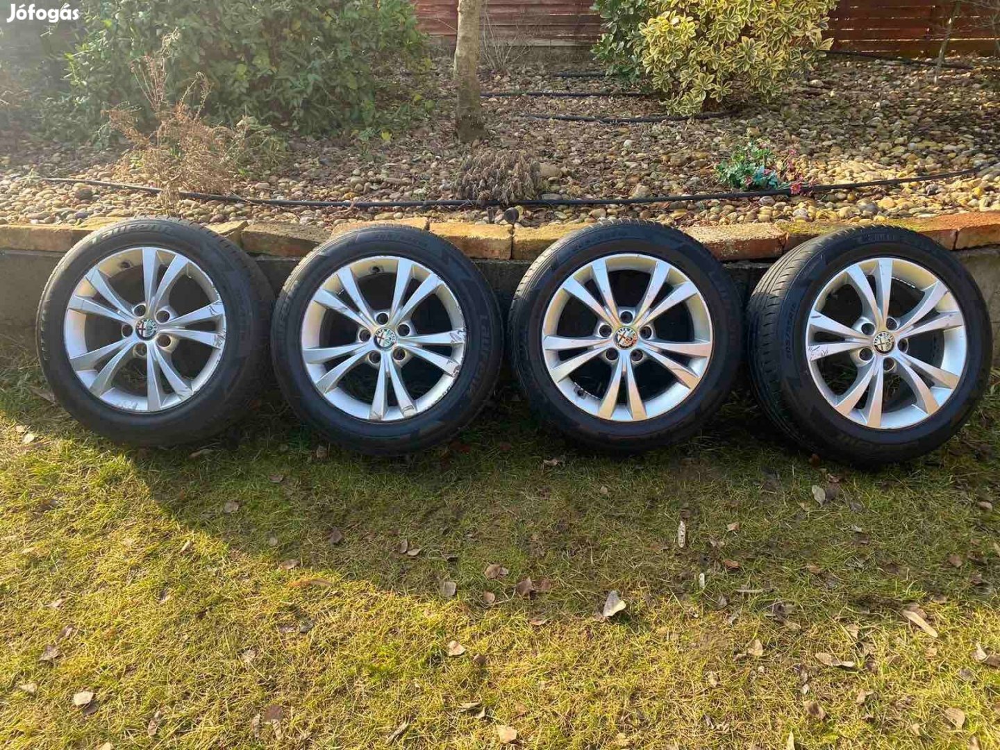 Gyári Alfa Giulietta 16col alu 205/55r16 szuper nyári gumikkal 95e/4db