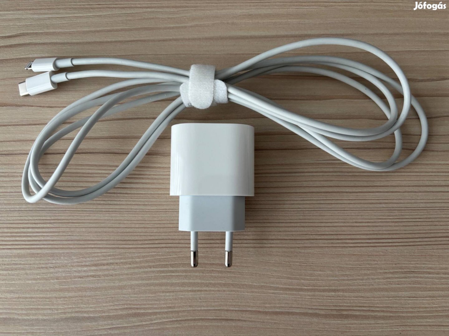 Gyári Apple 20W USB-C töltőadapter (mhje3zm/a) + 2 m Lightning kábel