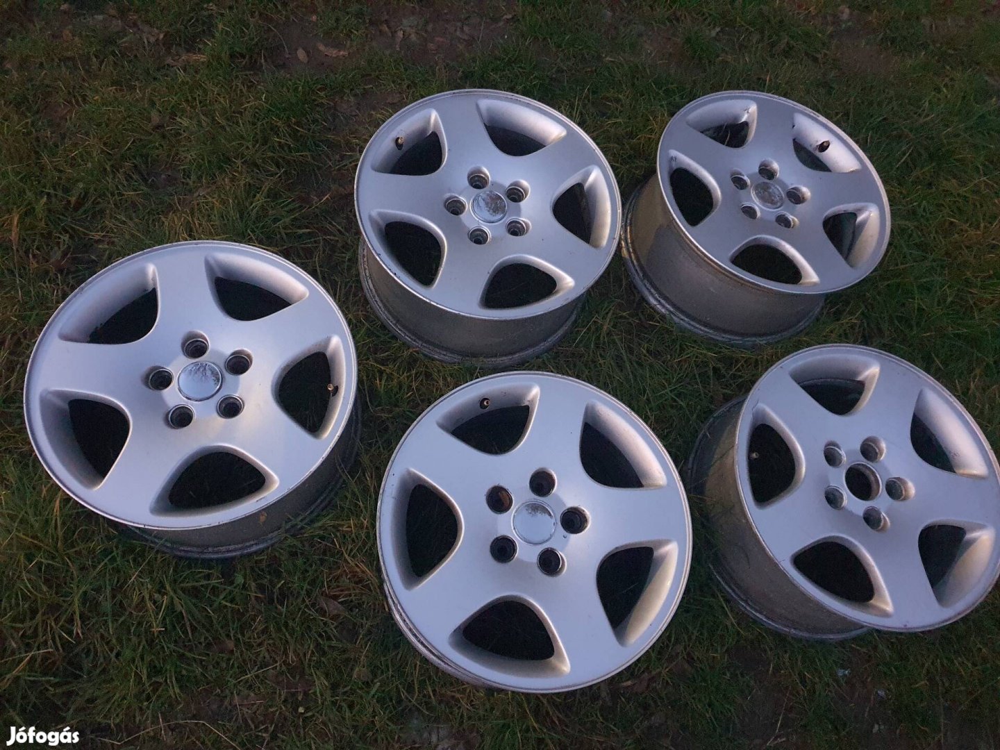 Gyári Audi 5db-os R16-os szett