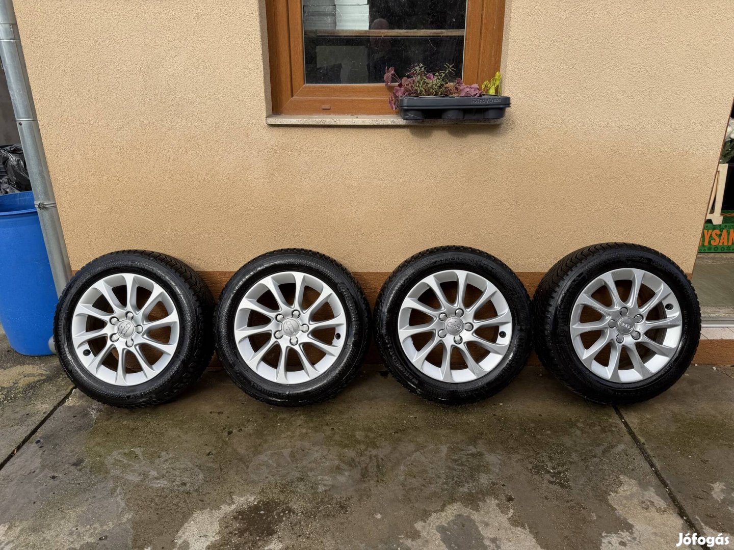 Gyári Audi 5x112 alufelni, 205/55/16-os Continental teli gumikkal