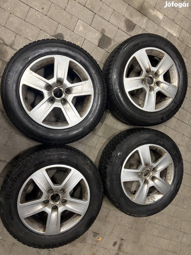 Gyári Audi 5x112 felni gumival