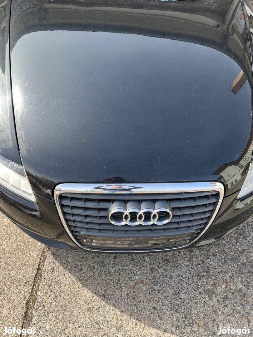 Gyári Audi A6 4F Gépháztető facelift