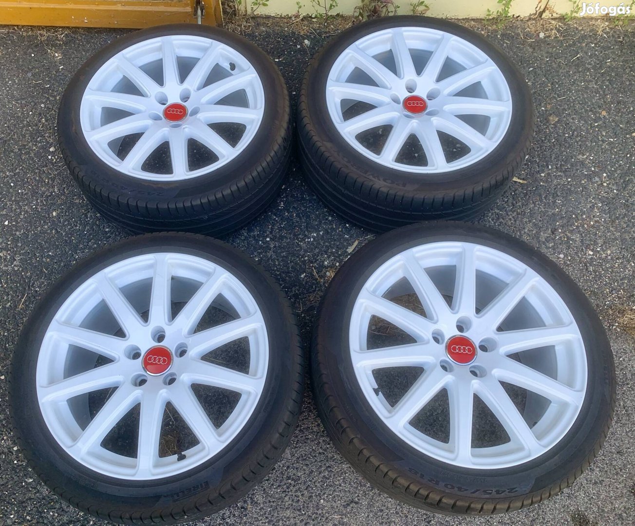 Gyári Audi TT alufelni 18" kiváló 245/40 Pirelli nyári gumival