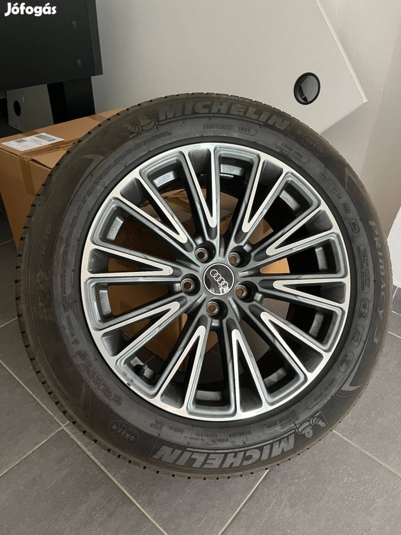 Gyári Audi alufelni 18" + Michelin 235/55 R18 nyári gumi