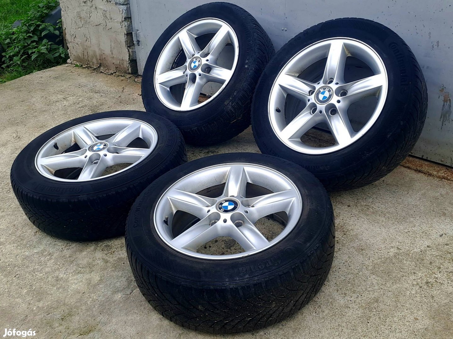 Gyári BMW 16-os alufelni szett / garnitúra (16" - 5x120) téli gumikkal