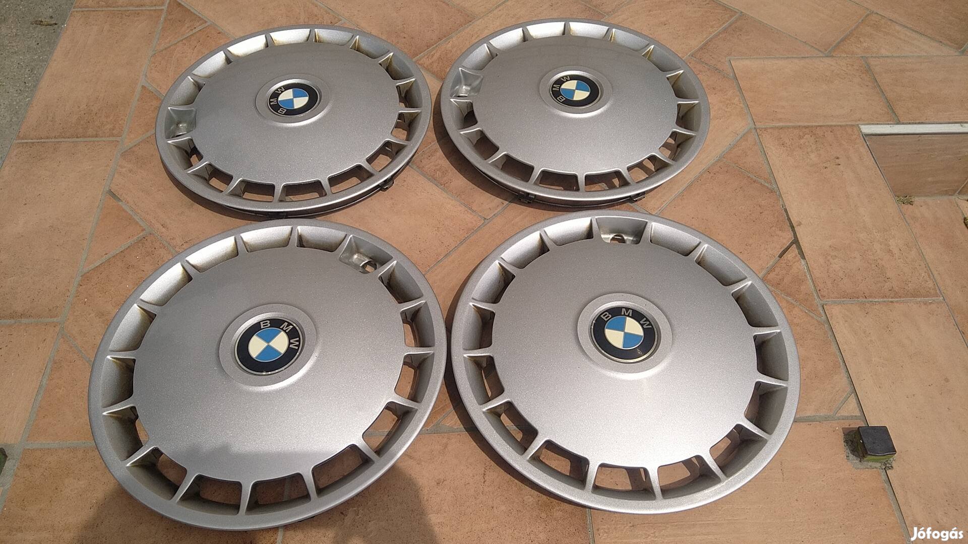 Gyári BMW E30 E28 dísztárcsa szett 14"