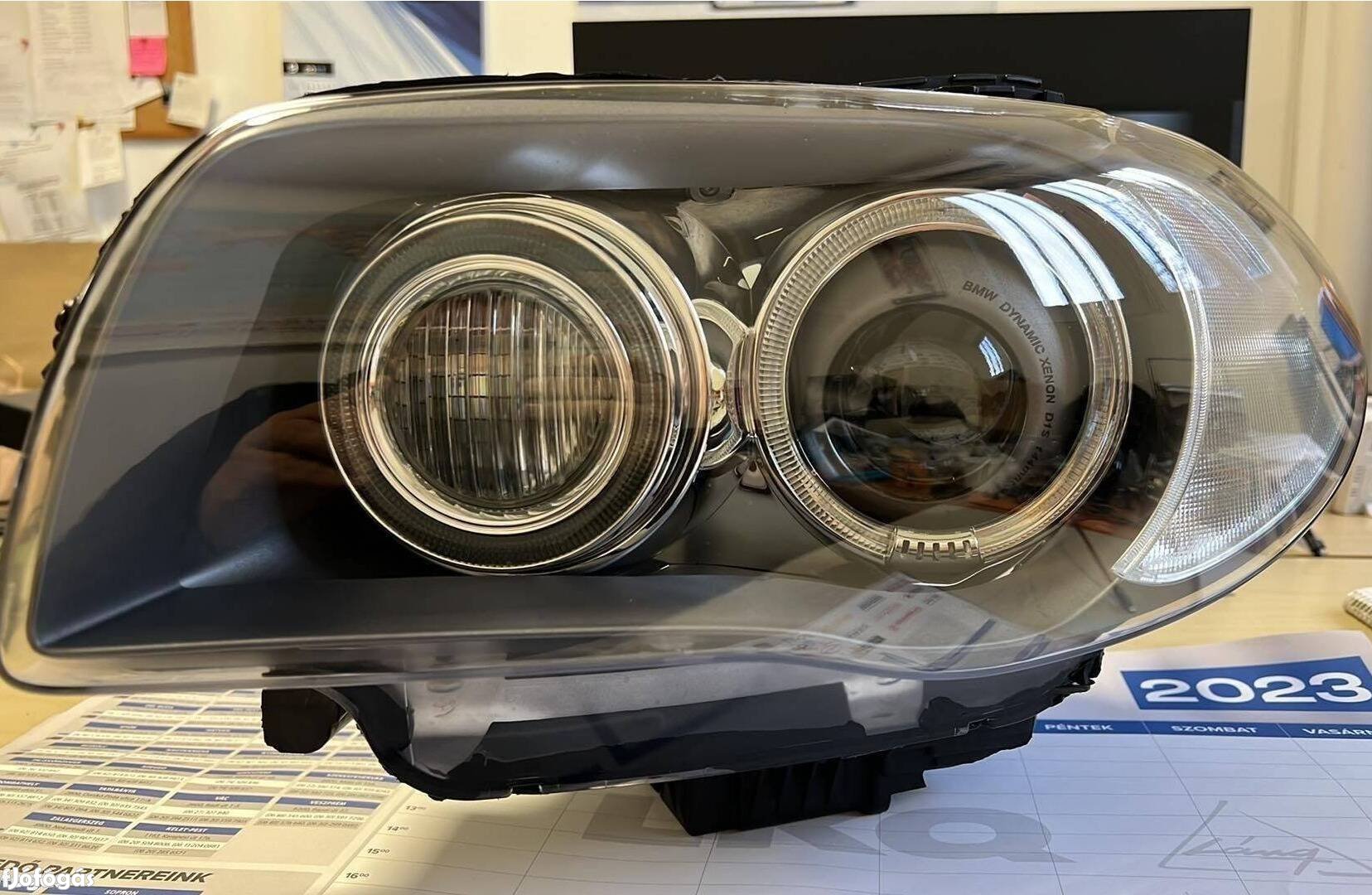 Gyári BMW E87 kanyarkövető xenon fényszóró