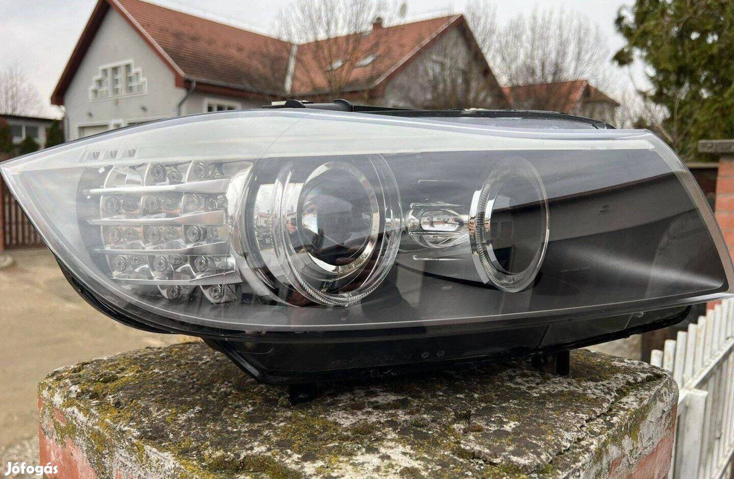Gyári BMW E90 LCI xenon fényszóró