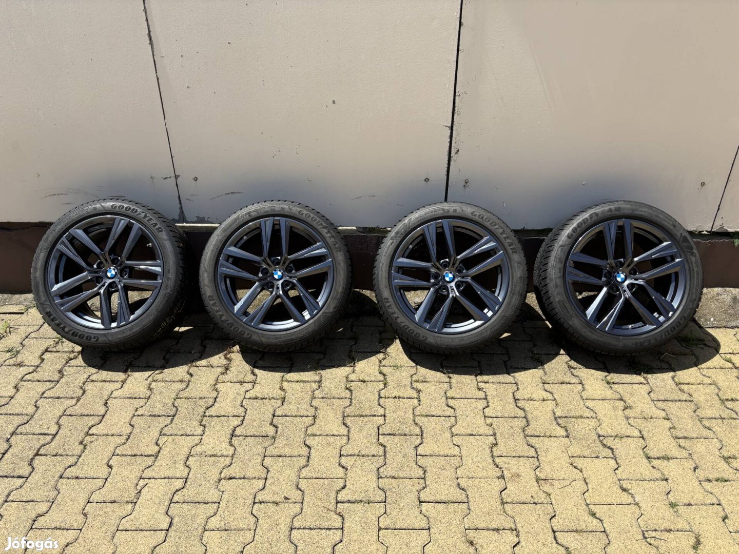 Gyári BMW Goodyear téli gumi szett