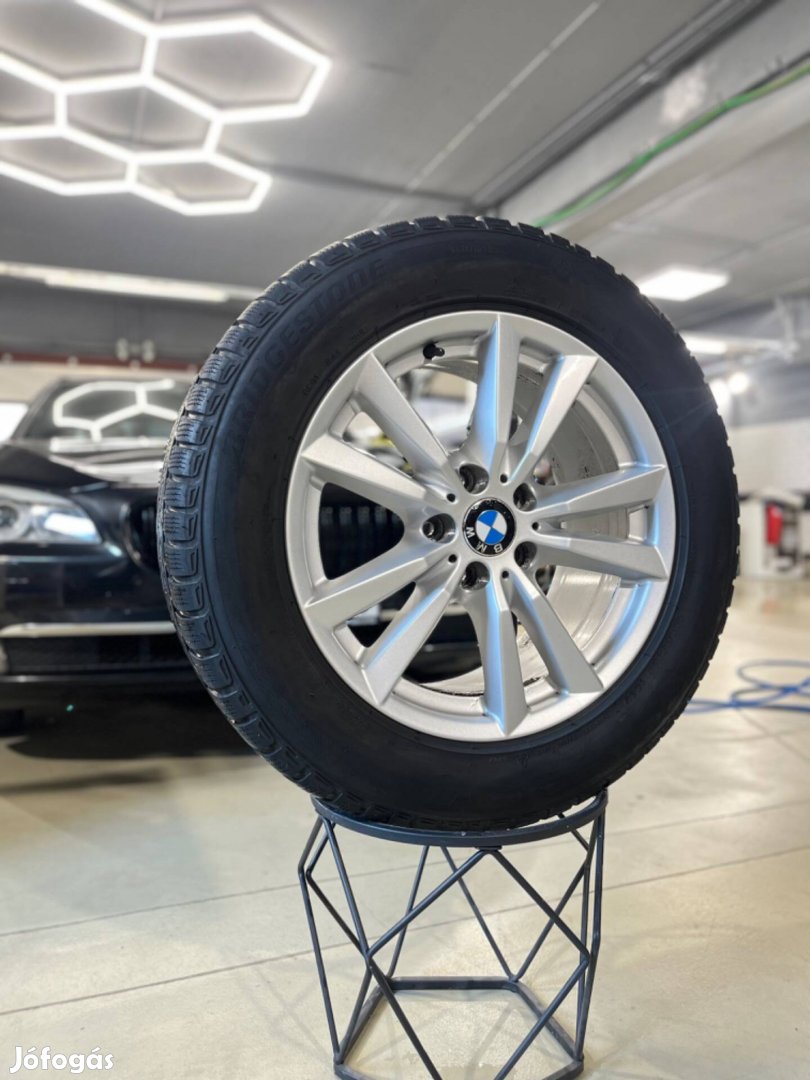 Gyári BMW alufelni téli gumival