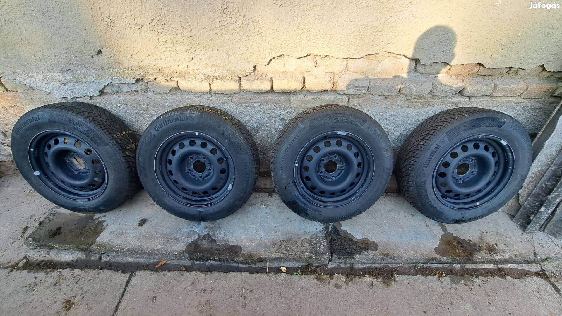Gyári BMW felni + téli gumiabroncs