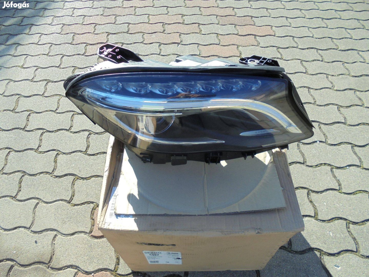 Gyári Bi-Xenon Merci lámpa jó állapotban eladó