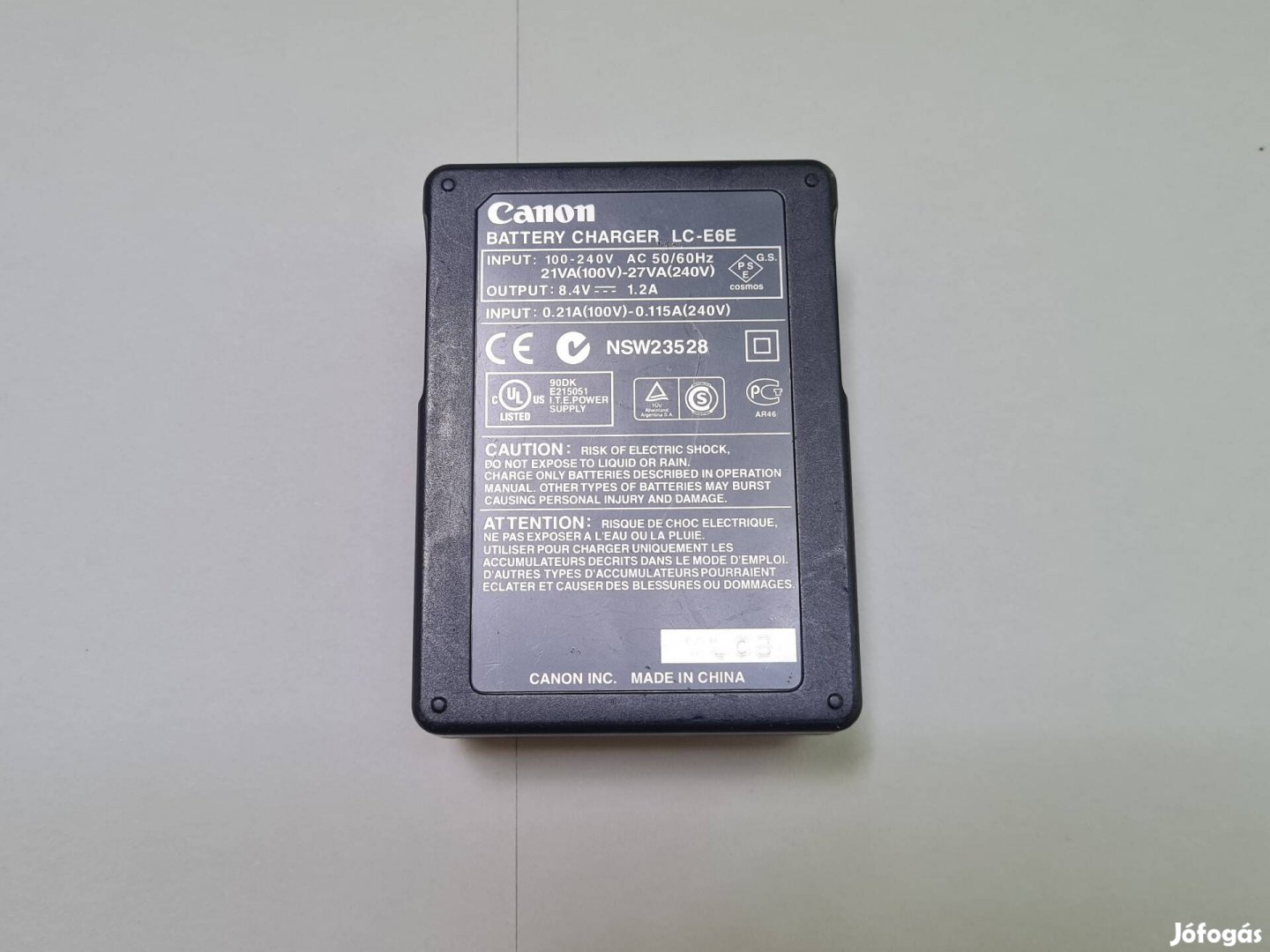 Gyári Canon LC-E6E töltő (LP-E6)