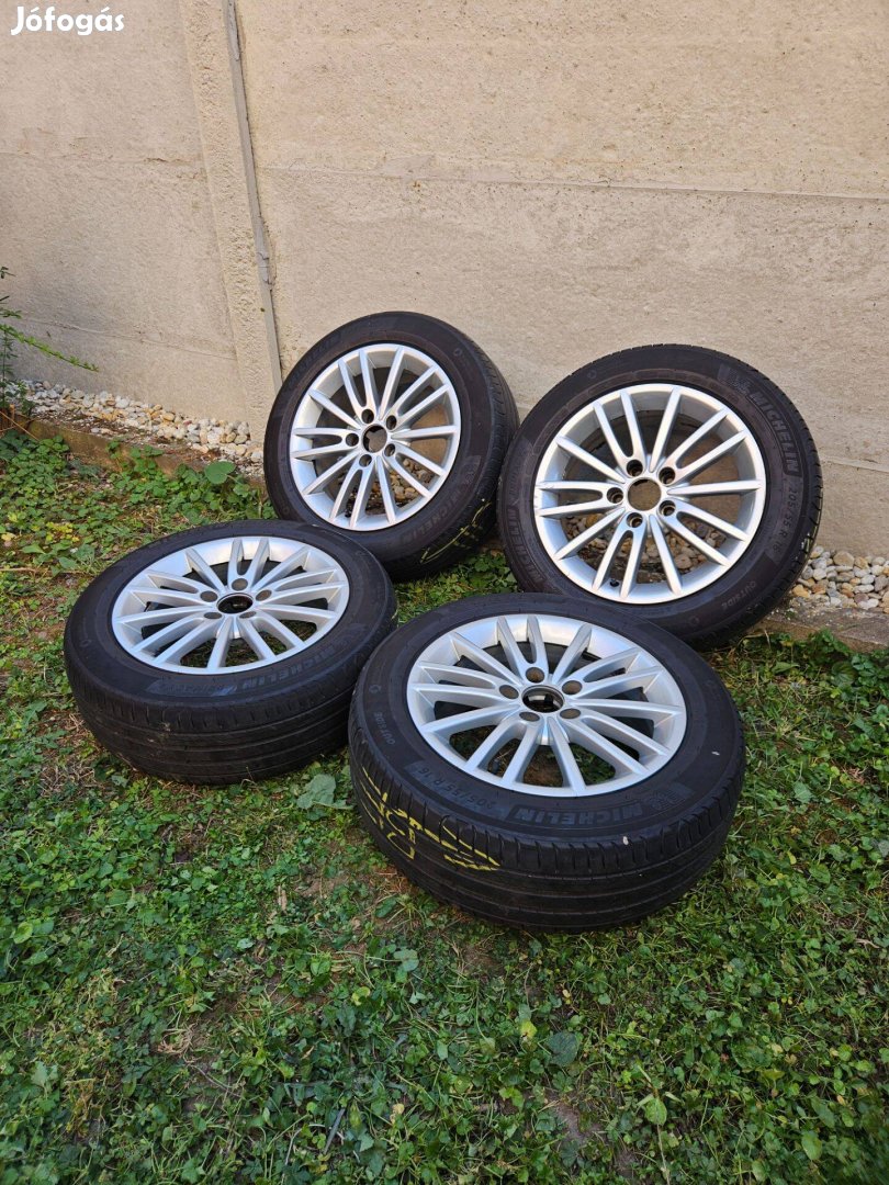Gyári Fiat alufelni szett nyári gumival 5x110 205/55 R16