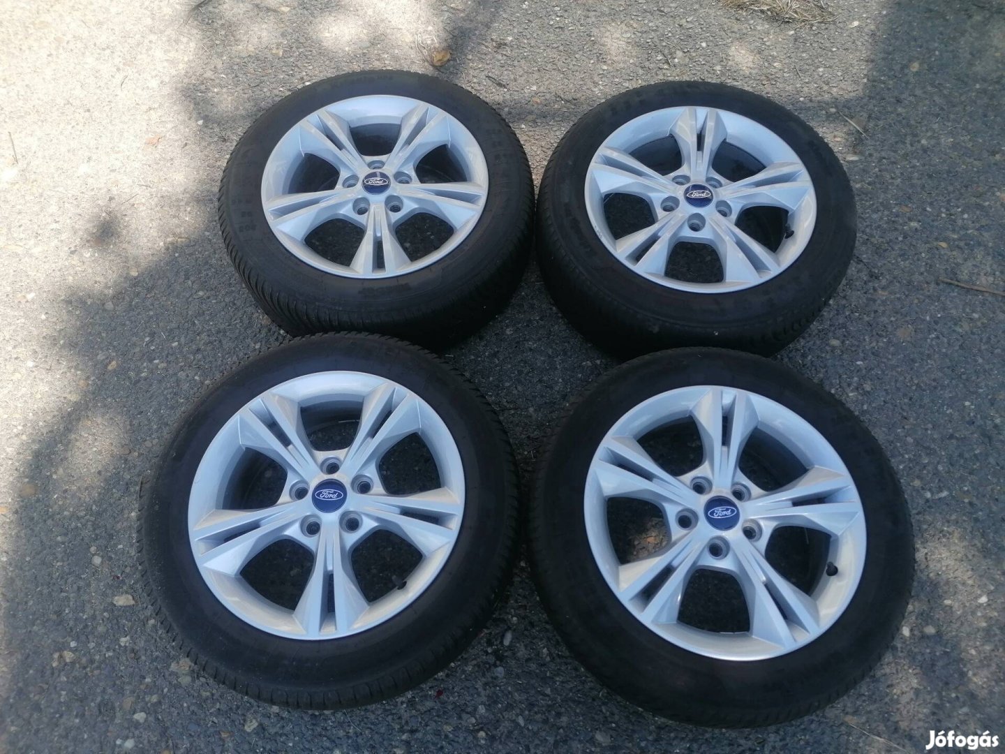 Gyári Ford 16" alufelni szett eladó 