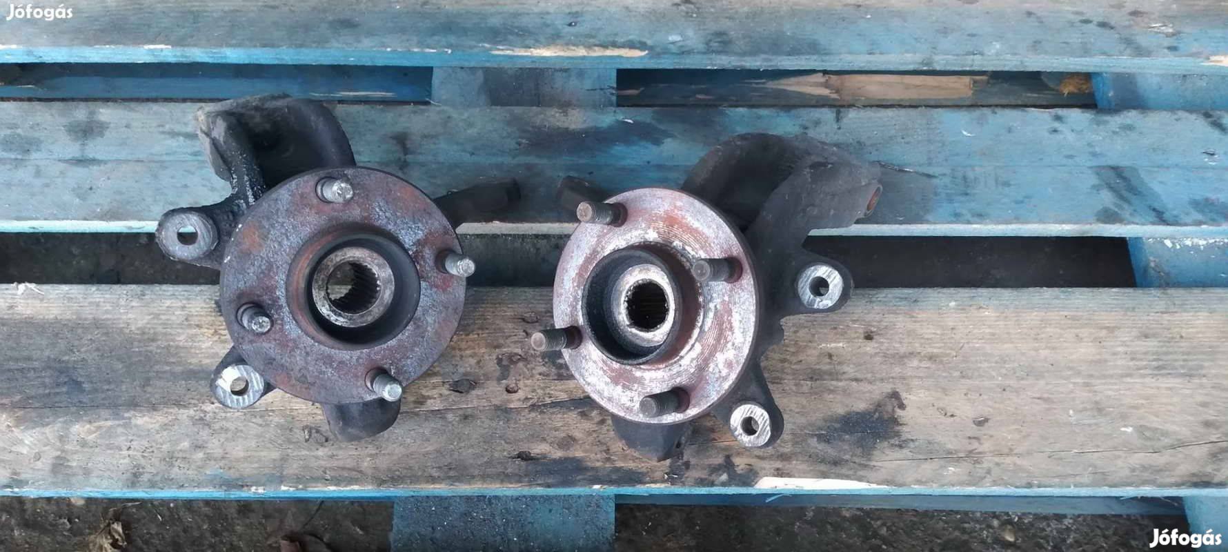 Gyári Ford Fiesta mk6 csonkállvány kerékagy