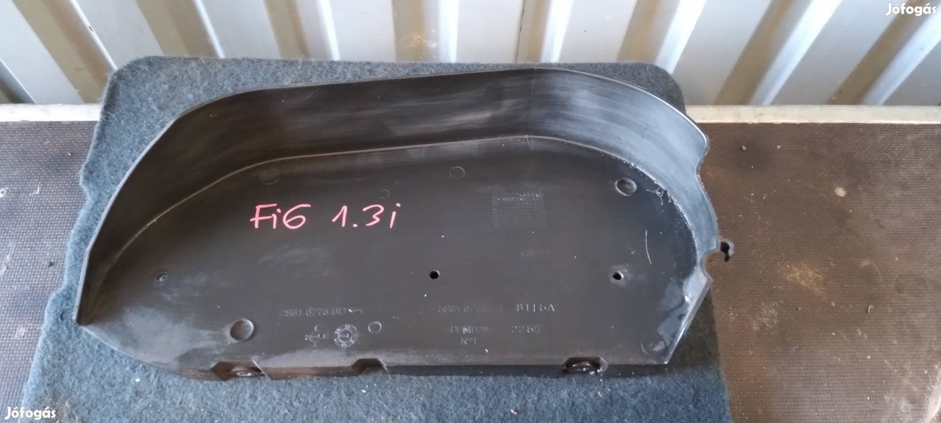 Gyári Ford Fiesta mk6 ékszíj takaró burkolat