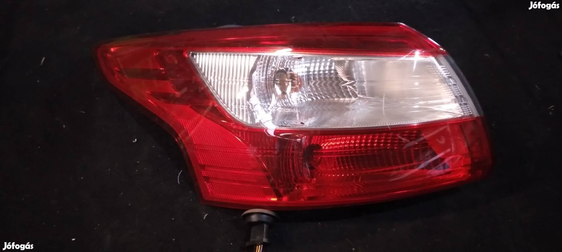Gyári Ford Focus MK3 Sedan bal hátsó lámpa