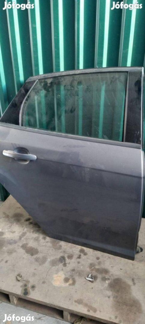 Gyári Ford Focus MK3 jobb hátsó ajtó ötajtós kivitel
