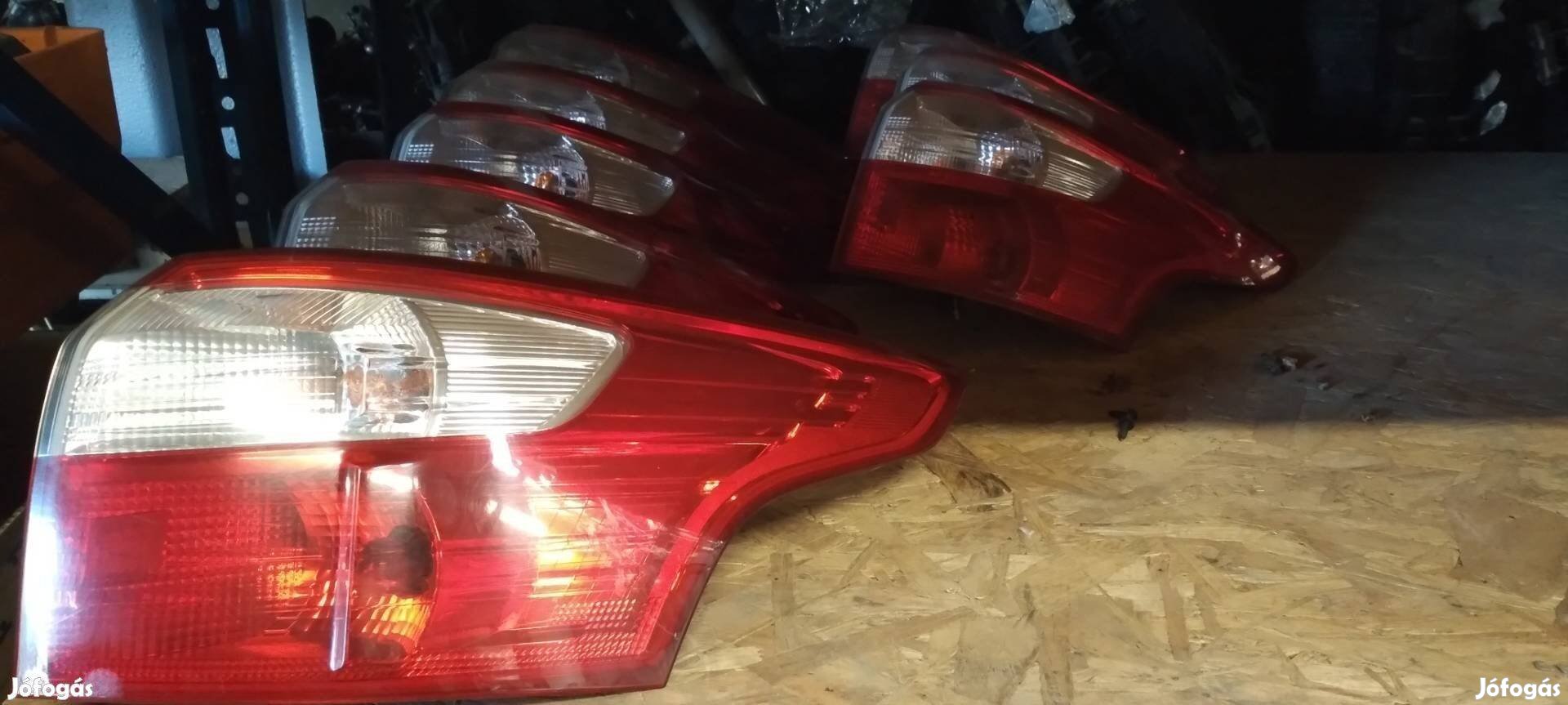 Gyári Ford Focus MK3 jobb hátsó lámpa