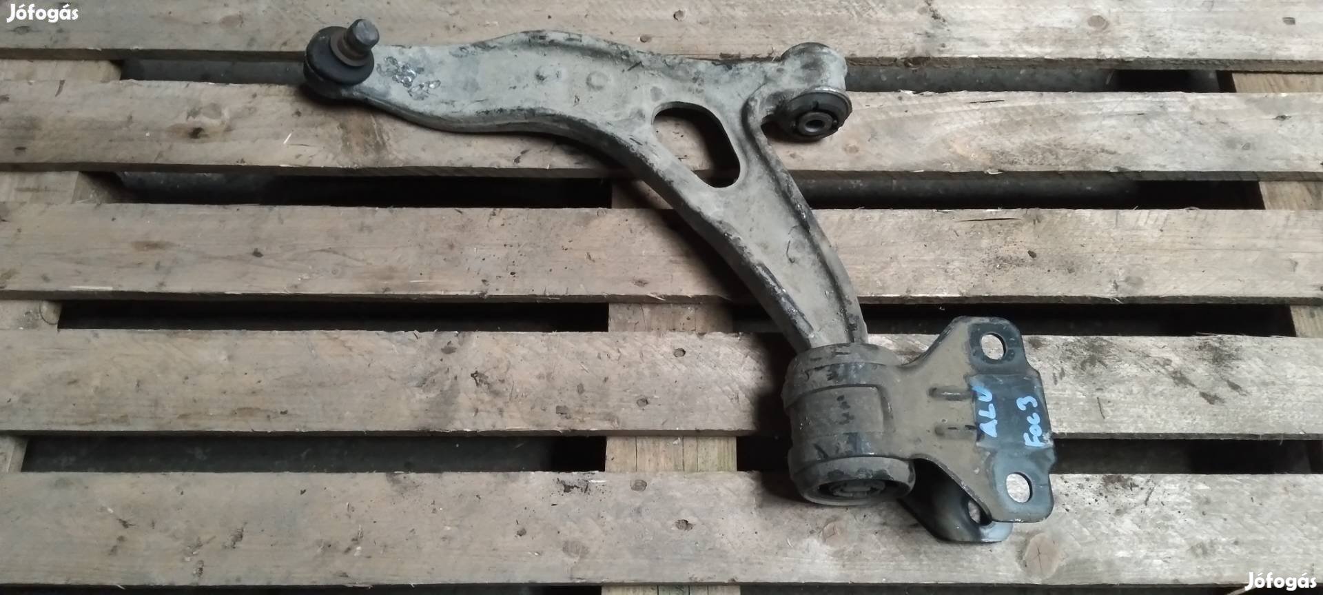 Gyári Ford Focus MK3 lengőkar trapézkar alu