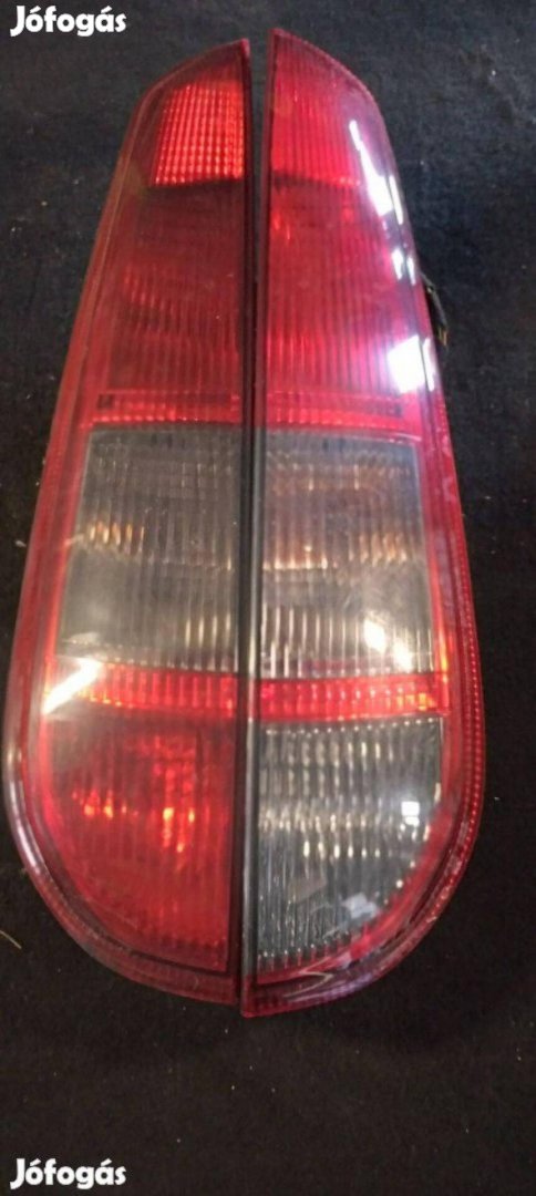 Gyári Ford Focus mk2 kombi hátsó lámpa bal jobb