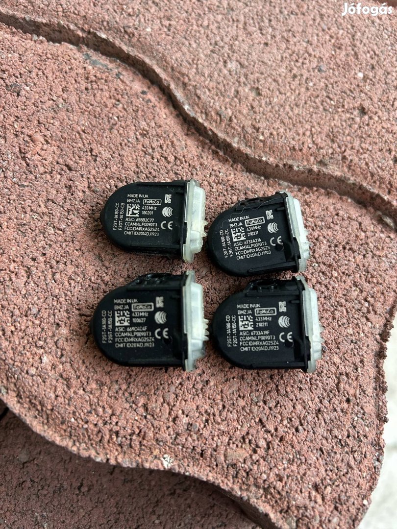 Gyari Ford Tpms guminyomás szenzor 4db újszerű