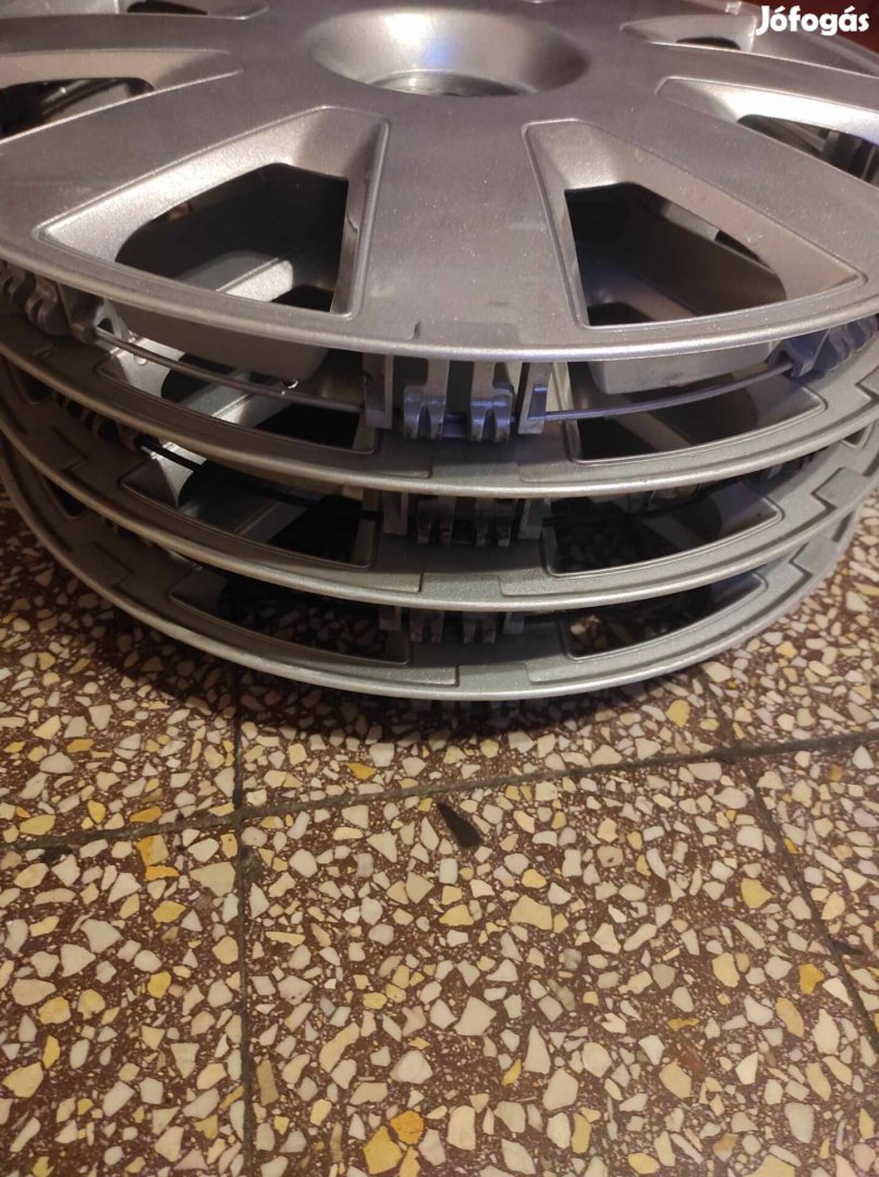 Gyári Ford dísztárcsa 16" 4db.