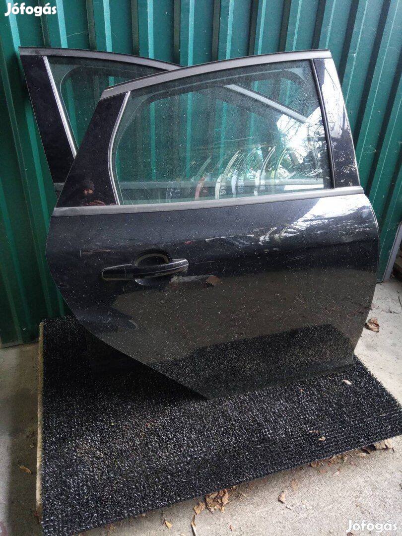 Gyári Ford focus MK3 jobb hátsó ajtó 2011 től 2018 ig