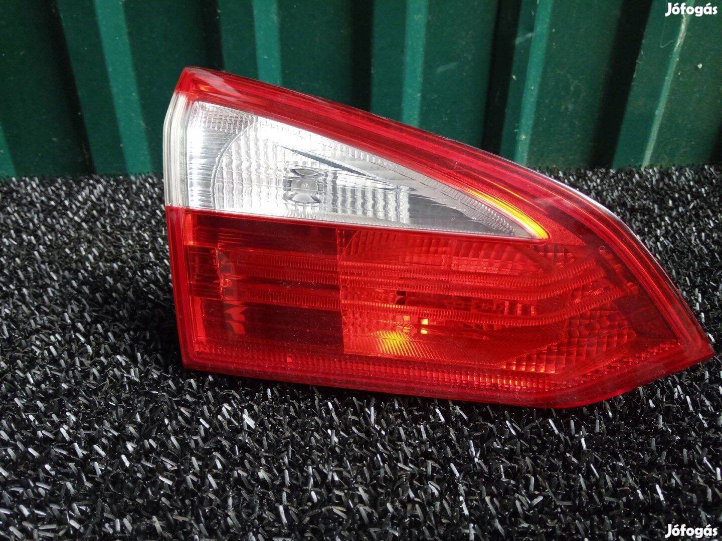 Gyári Ford focus MK3 kombi bal hátsó lámpa LED csomagtérajtó ban