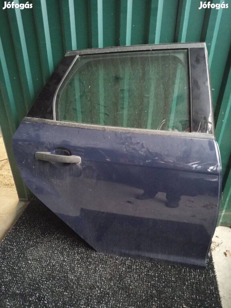 Gyári Ford focus MK3 kombi jobb hátsó ajtó